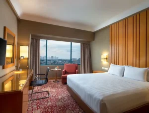 Deluxe Queen Room 300x227